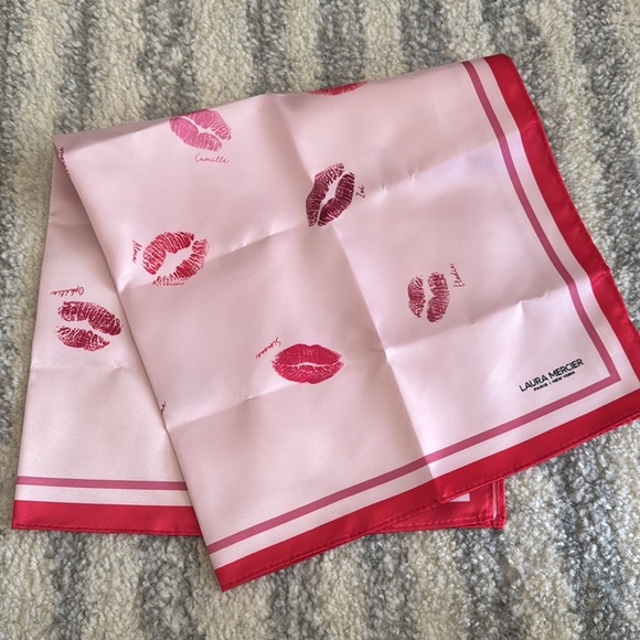 Laura Mercier vanity bag and scarf - Picture 2 of 5